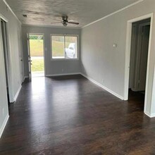 1719 W Washington St in Denison, TX - Building Photo - Building Photo