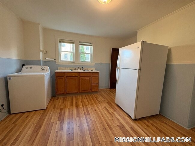 155-157-157 Hillside St