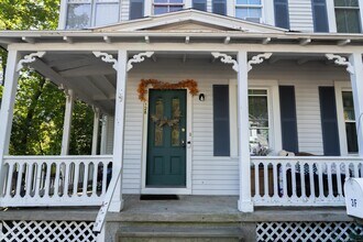 128 Millville Ave in Naugatuck, CT - Building Photo - Building Photo