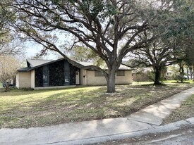 126 Fulton Pl in Portland, TX - Building Photo