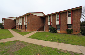 Whitestone Apartments in Cedar Park, TX - Foto de edificio - Building Photo