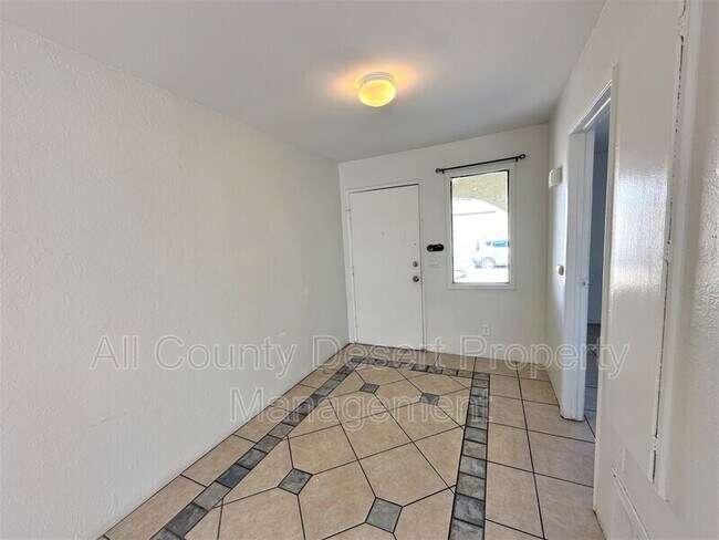 42520 Clifford St in Palm Desert, CA - Building Photo - Building Photo
