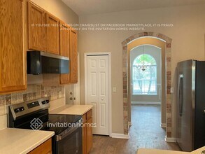 204 Hidden Lake Dr in Jacksonville, FL - Foto de edificio - Building Photo