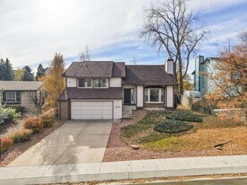 3455 Oak Creek Dr E in Colorado Springs, CO - Building Photo