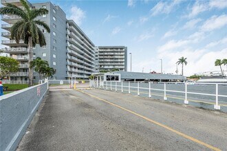1800 NW 24th Ave in Miami, FL - Building Photo - Building Photo