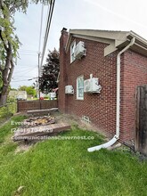 1073 Champaign Rd in Lincoln Park, MI - Building Photo - Building Photo