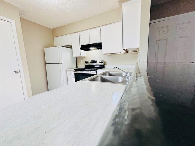 10309 Brownie Dr in Austin, TX - Building Photo - Building Photo