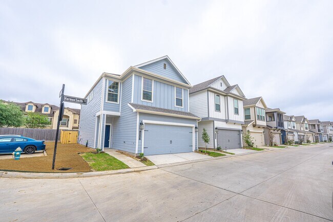 10303 Harmon Smith Dr. in Houston, TX - Building Photo - Building Photo