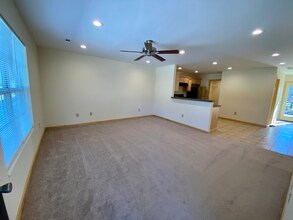 814 S Spring St-Unit -1 in Manchester, TN - Foto de edificio - Building Photo