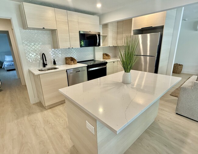 3637 Poplar Way, Unit Groundfloor Unit