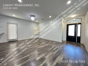 6150 Pecan Tree in San Antonio, TX - Building Photo - Building Photo