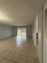 4152 Inverrary Dr in Lauderhill, FL - Building Photo - Building Photo