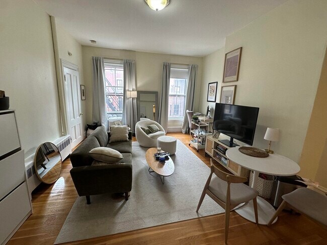 300 Marlborough St in Boston, MA - Building Photo - Building Photo