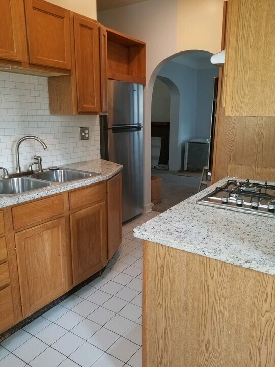 1580 Clarence Ave, Unit Down in Lakewood, OH - Building Photo