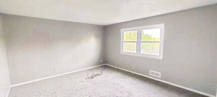 7400 E 127 St in Grandview, MO - Building Photo - Building Photo