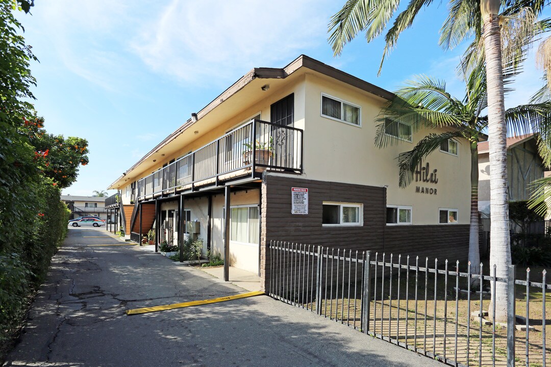 Hilai Manor in Santa Ana, CA - Foto de edificio