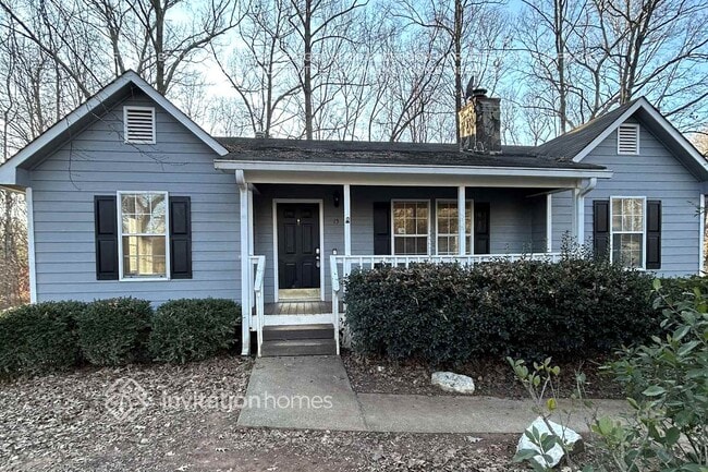 property at 15 Tracey Ln