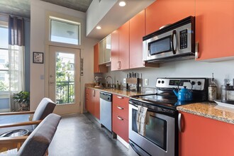 245 North Highland Avenue Northeast in Atlanta, GA - Building Photo - Building Photo