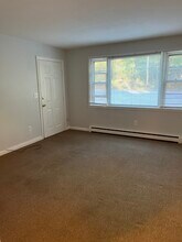 56 Morton Station Rd in Charlton, MA - Building Photo - Building Photo