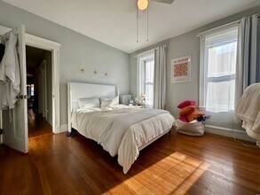 172 St Paul St in Brookline, MA - Building Photo - Building Photo