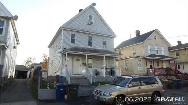 210 Smith St in Bridgeport, CT - Building Photo - Building Photo