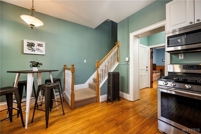 property at 186 Bidwell Pkwy