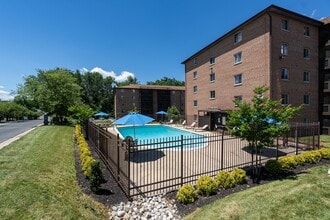The Colony Apartments in Wilmington, DE - Building Photo - Building Photo