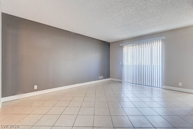 3151 N Soaring Gulls Dr in Las Vegas, NV - Building Photo - Building Photo