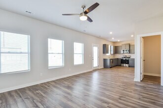 26193 Beech Grv Ln NW in Madison, AL - Foto de edificio - Building Photo