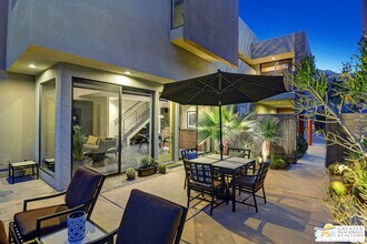 1536 E Baristo Rd in Palm Springs, CA - Building Photo - Building Photo