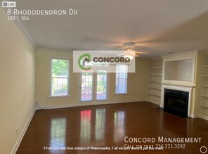 8 Rhododendron Dr in Greensboro, NC - Building Photo - Building Photo