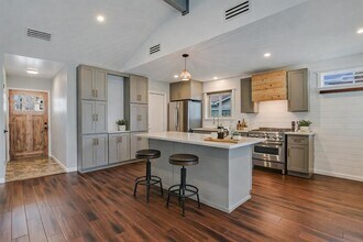 6109 Merriwood Dr in Austin, TX - Building Photo - Building Photo