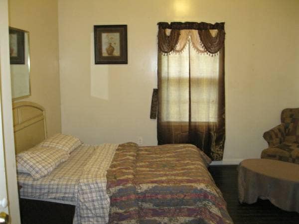 Fully Furnished Rooms For Rent