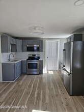 2136 4th Ave-Unit -2nd Floor in Watervliet, NY - Building Photo - Building Photo