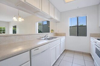 Wooster Street Apartments in Los Angeles, CA - Foto de edificio - Interior Photo