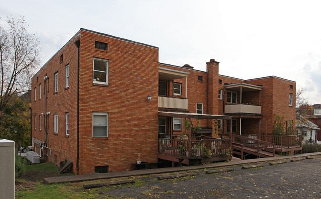 1306 Fawcett St in McKeesport, PA - Building Photo - Building Photo