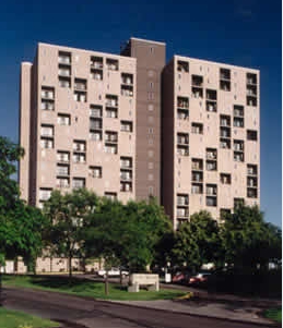 Wilson Hi-Rise in St. Paul, MN - Building Photo