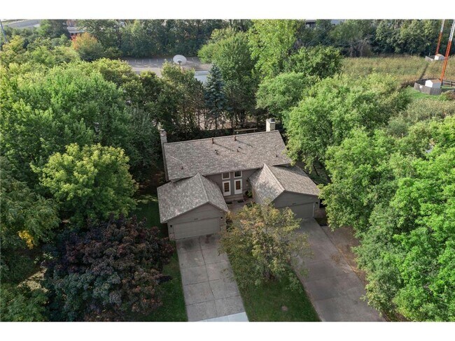 5535 Lindsay St in Minneapolis, MN - Building Photo - Building Photo