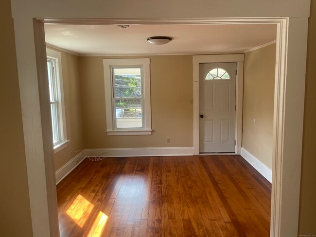 280 Hamilton Ave in Norwich, CT - Building Photo - Building Photo