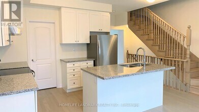 99 William Shearn Cres in Markham, ON - Building Photo - Building Photo