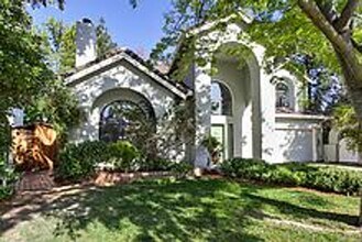 2227 Humboldt Ave in Davis, CA - Building Photo - Building Photo
