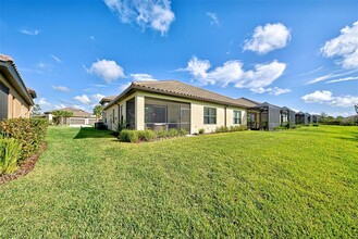 233 Palidoro Cir in Nokomis, FL - Building Photo - Building Photo