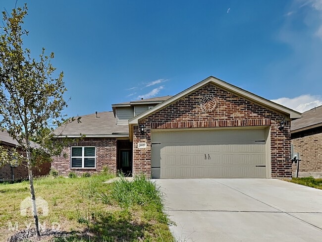 property at 1117 Clark Dr
