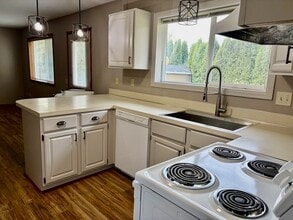 709 Vine St in Lynden, WA - Building Photo - Building Photo