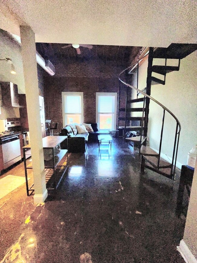 113 W 5th St in Kansas City, MO - Building Photo - Building Photo