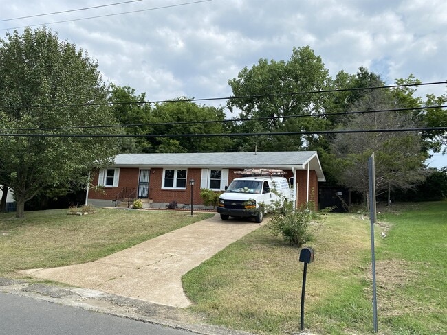 property at 3140 Richmond Hill Dr