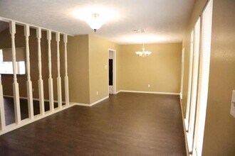 2215 Silver Falls Dr in Humble, TX - Building Photo - Building Photo