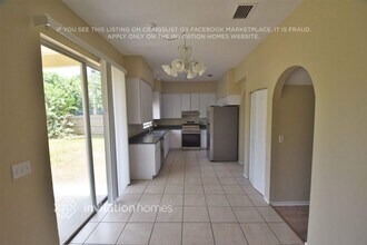 11914 Lark Song Loop in Riverview, FL - Building Photo - Building Photo