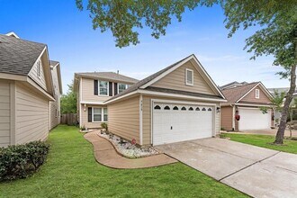 7419 Ravenswood in Missouri City, TX - Building Photo - Building Photo