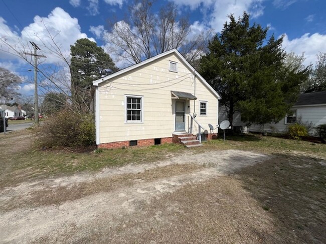 1508 W Washington Ave in Kinston, NC - Building Photo - Building Photo